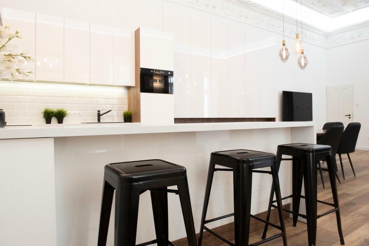Luxury Apartment by Hi5 - Kálmán Imre Suite Budapest Esterno foto