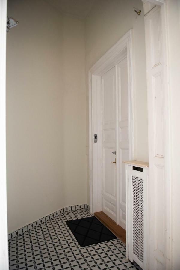 Luxury Apartment by Hi5 - Kálmán Imre Suite Budapest Esterno foto