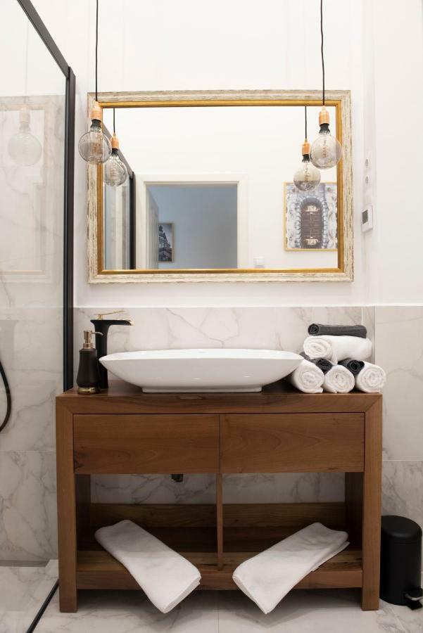 Luxury Apartment by Hi5 - Kálmán Imre Suite Budapest Esterno foto