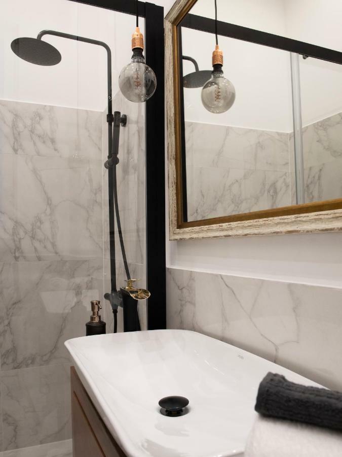 Luxury Apartment by Hi5 - Kálmán Imre Suite Budapest Esterno foto